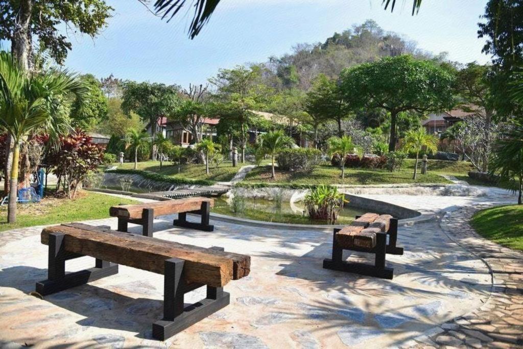 Dusit Talai Resort Mu Si Exterior photo